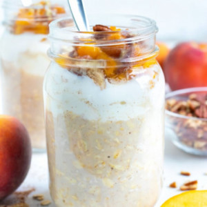 Peach Cobbler Overnight Oats
